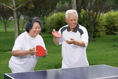 为什么有的人出汗身体黏黏的,为什么有的人出汗了身上还是很香