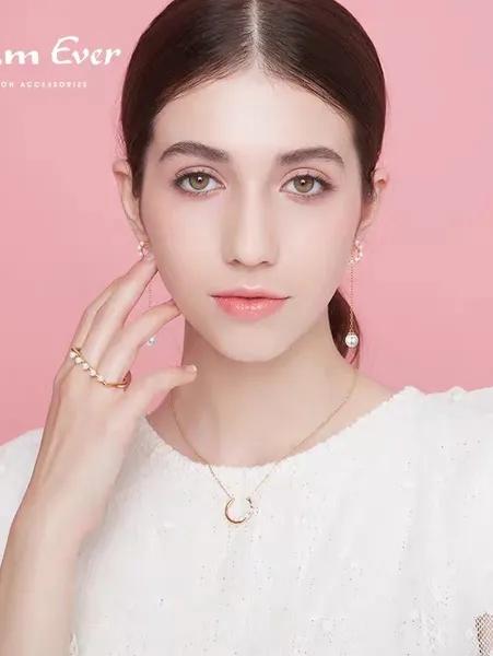 明星同款爱心气质高级轻奢耳饰,明星同款耳饰最好看的