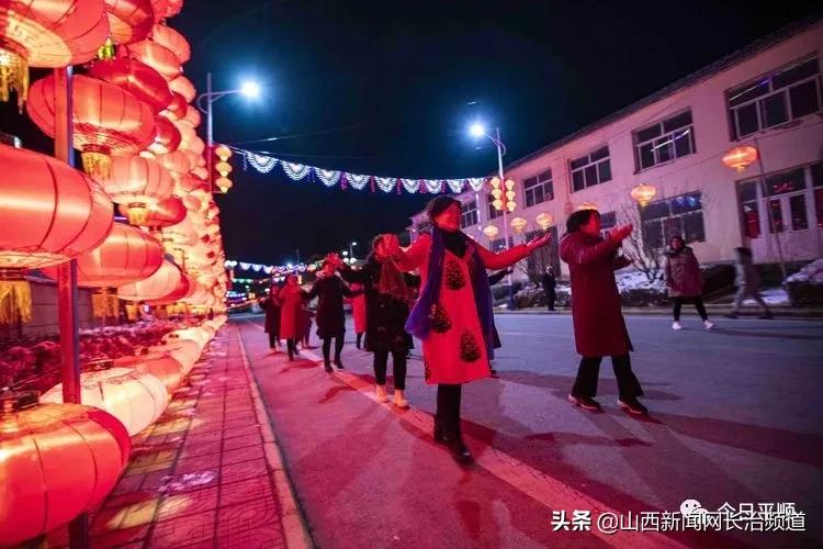 平顺县：花灯庆丰年点亮好光景