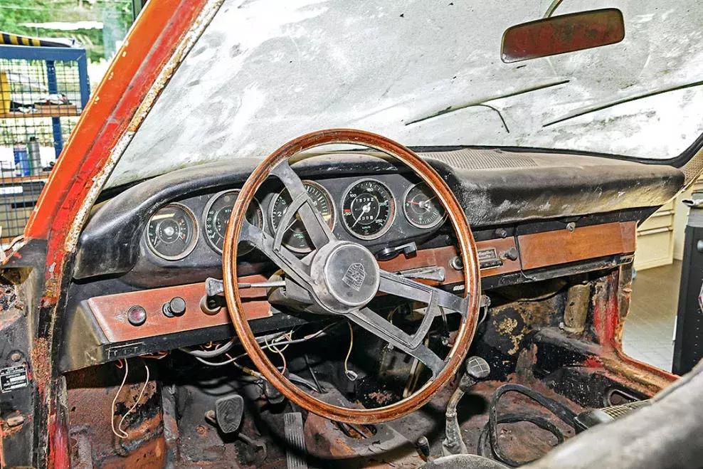 用80万买辆破烂保时捷花300万修复,这才是情怀*党**的最高信仰