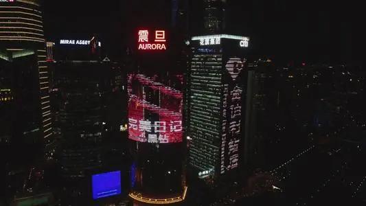 户外广告为何备受大品牌青睐,户外广告备受青睐其魅力体现何在