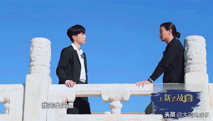 邓伦太白致过曝，摄制组只能更换器材，“牛奶肤邓伦苏”让人羡慕