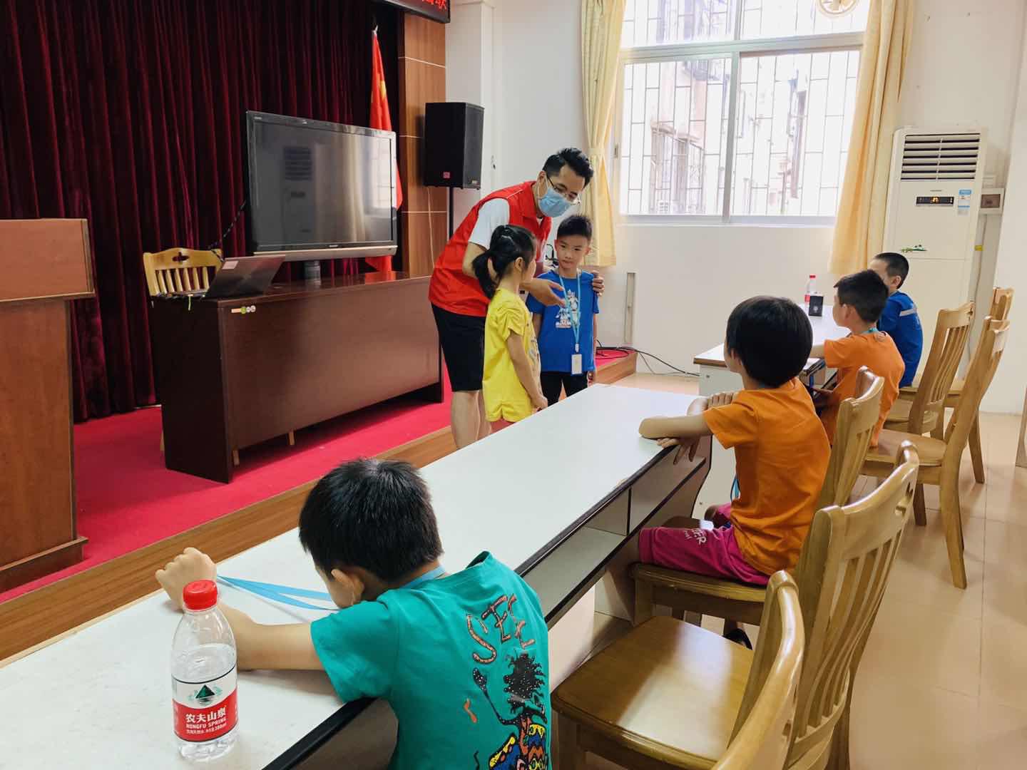 禁毒知识大讲堂社区居民,鼓楼街道禁毒知识讲座