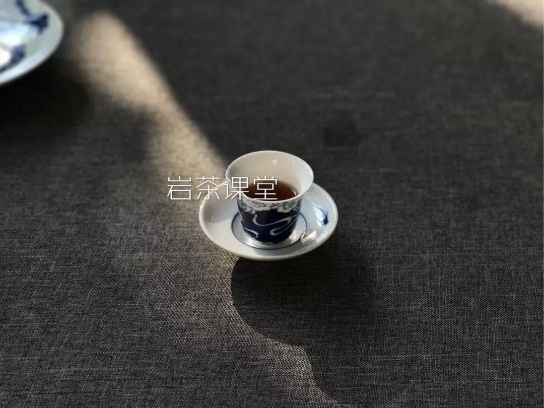 聊一聊大红袍,聊聊武夷岩茶那些事