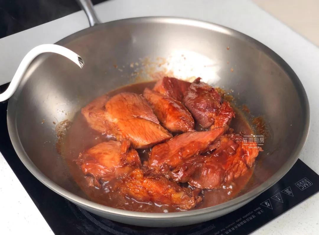 猪身上哪个部位的肉炒着最好吃,猪身上的肉都适合做什么菜