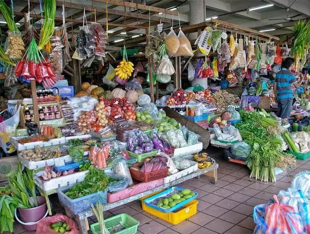 这个国家超过一半人会说中文，海鲜白菜价，简直秒杀泰国！