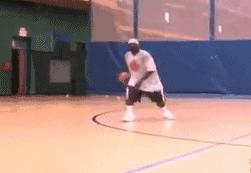 这个在CBA拿过得分王的男人，竟然还是科比的控球老师