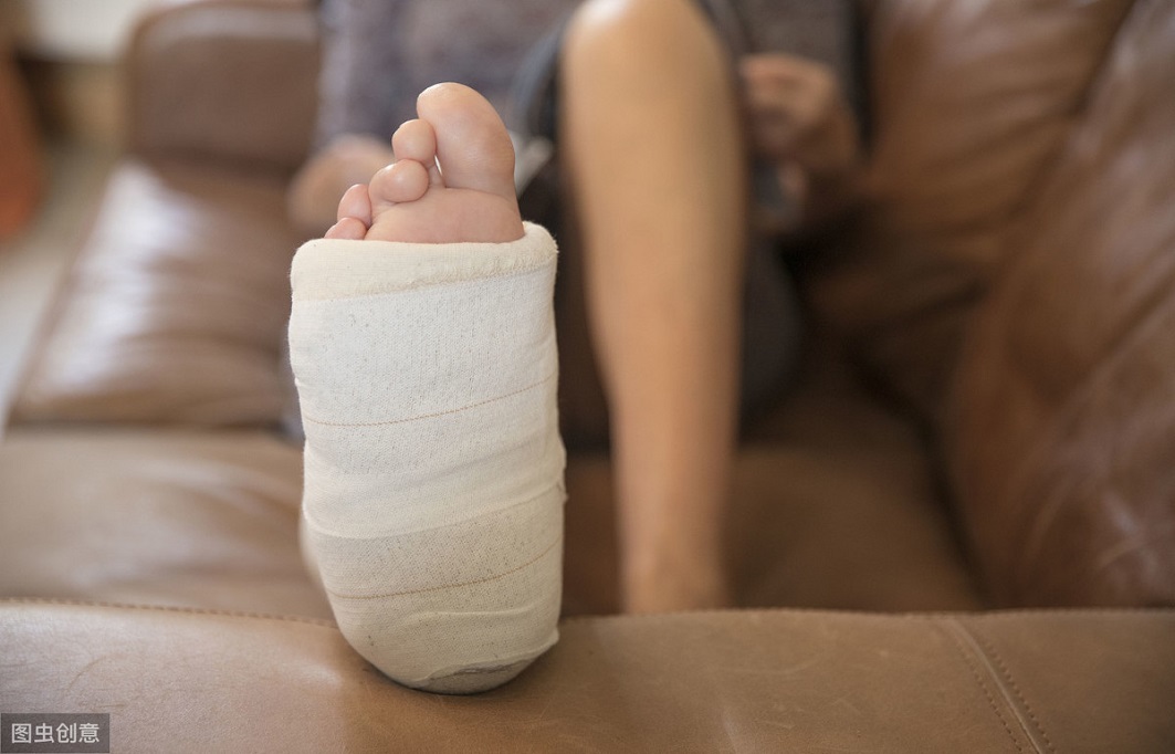 糖尿病下肢动脉硬化引起剧烈疼痛,糖尿病会引起下肢动脉血管闭塞症