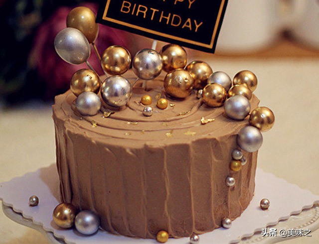 母亲节专属6寸牛奶奶油鲜花蛋糕,用粘土做母亲节送给妈妈的蛋糕