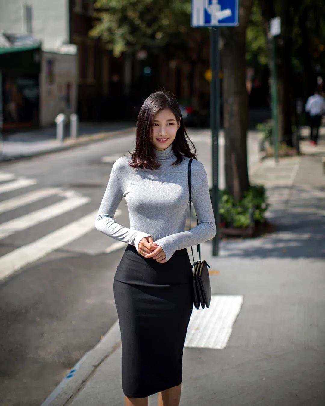 韩国网红模特李熙恩,ins:__leeheeeun__，梦寐以求的纤腰大长腿