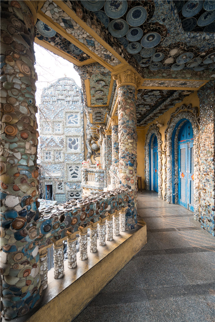 天津超“豪华”公馆，楼道都镶满古瓷、玛瑙，最奇怪无人敢偷