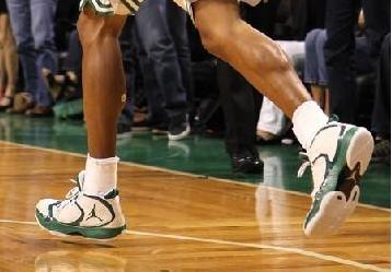 为什么nba球员的臂展都这么长,为什么nba球员的腿都很细