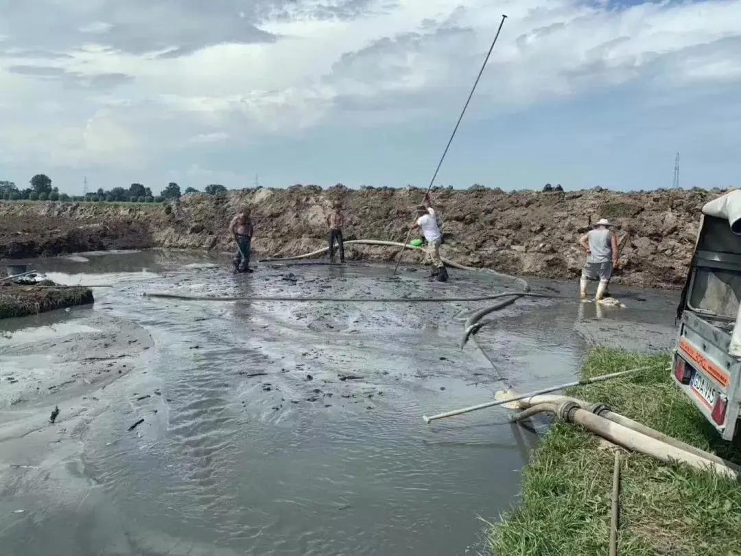 海滩捡蜜蜡,海边捡蜜蜡的利润