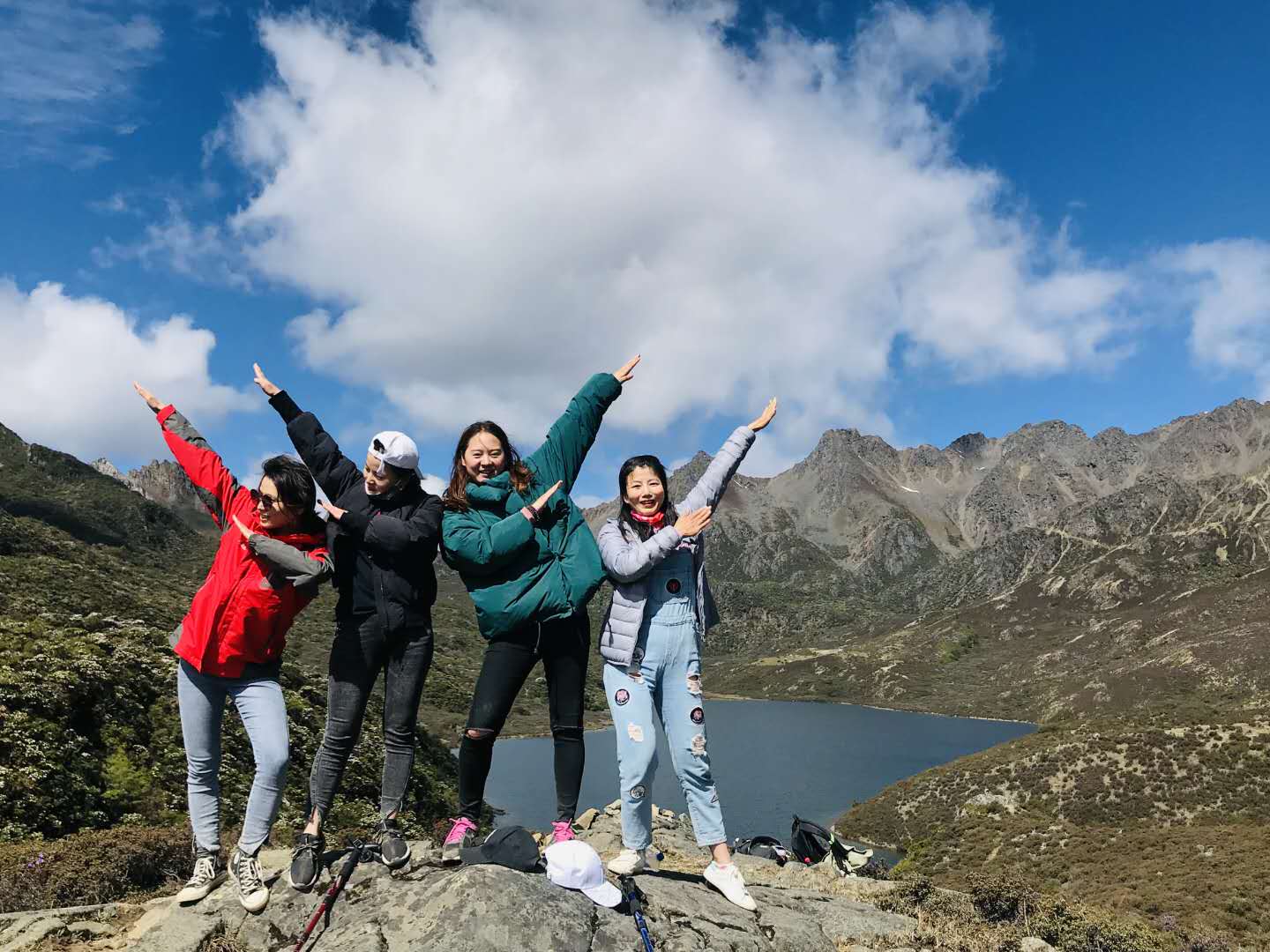 几月去稻城亚丁比较好,几月去稻城亚丁好看