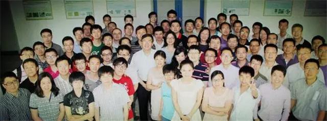 最年轻院士32岁卢柯,最年轻的中科院院士卢柯