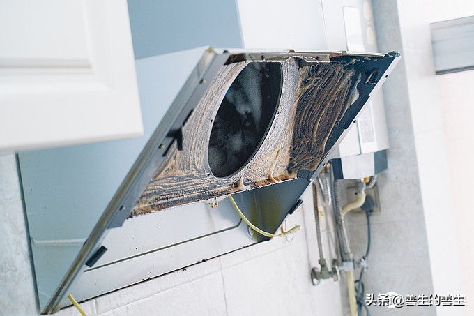 美的油烟机官方专业清洗,美的专业油烟机清洗全过程