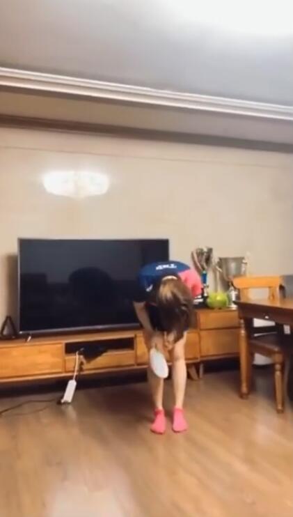 涓囩墿鐨嗗彲涔掍箵鐞冩媿,涓囩墿鐨嗗彲涔掍箵鐞冨彴澶栧浗