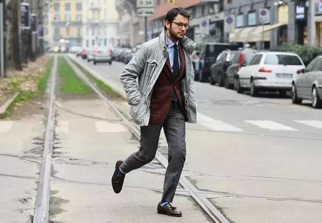 乐福鞋男士搭配牛仔裤可以吗,男士乐福鞋穿搭教学