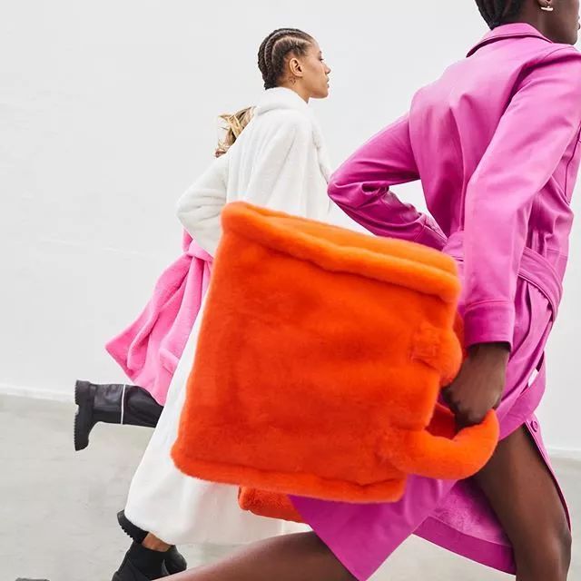 今年流行什么样的包秋冬,春季新款潮流百搭经典包