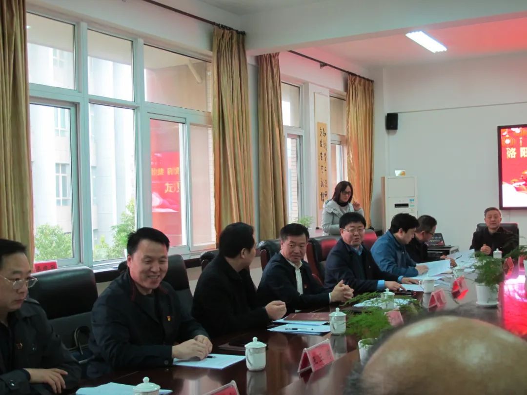 喜大普奔学校报道,喜大普奔公司