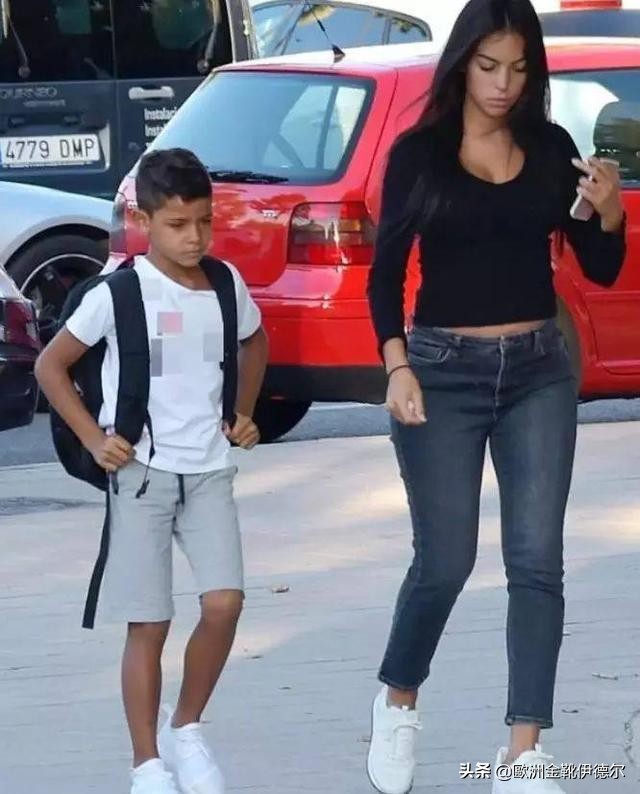 c罗的眼神詹俊,c罗的眼神欧冠