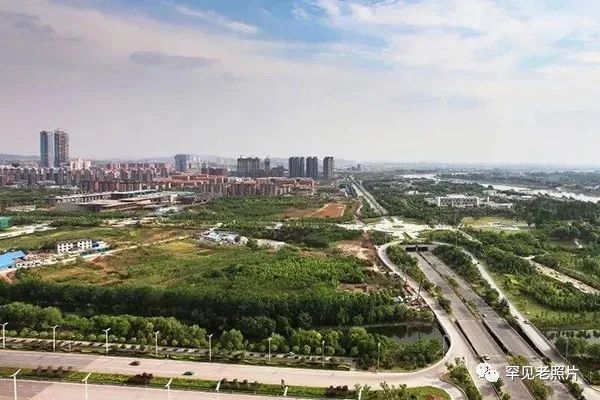 100年南京大桥绘画,南京红色100年