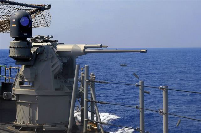 外媒报道中国大陆电磁弹射器,中国海军30mm遥控机炮