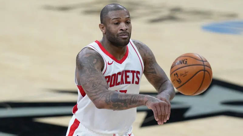 爵士骑士交易塔克,爵士塔克续约最新交易消息