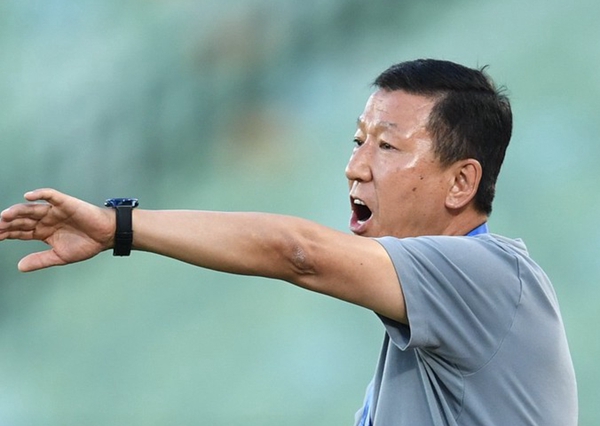 申花VS大连人前瞻：崔康熙离队能否激发申花斗志？力争三分无退路