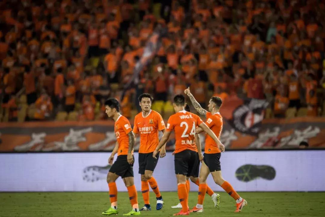 武汉卓尔4比3逆转广州富力,武汉卓尔赢球