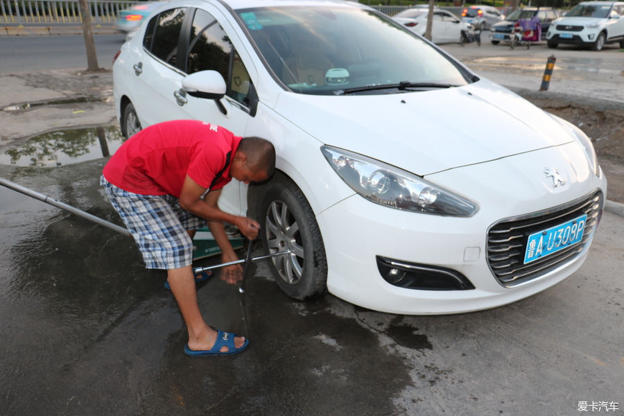 汽车5万km左右需要更换哪些零件,30万公里的车应该换哪些零部件