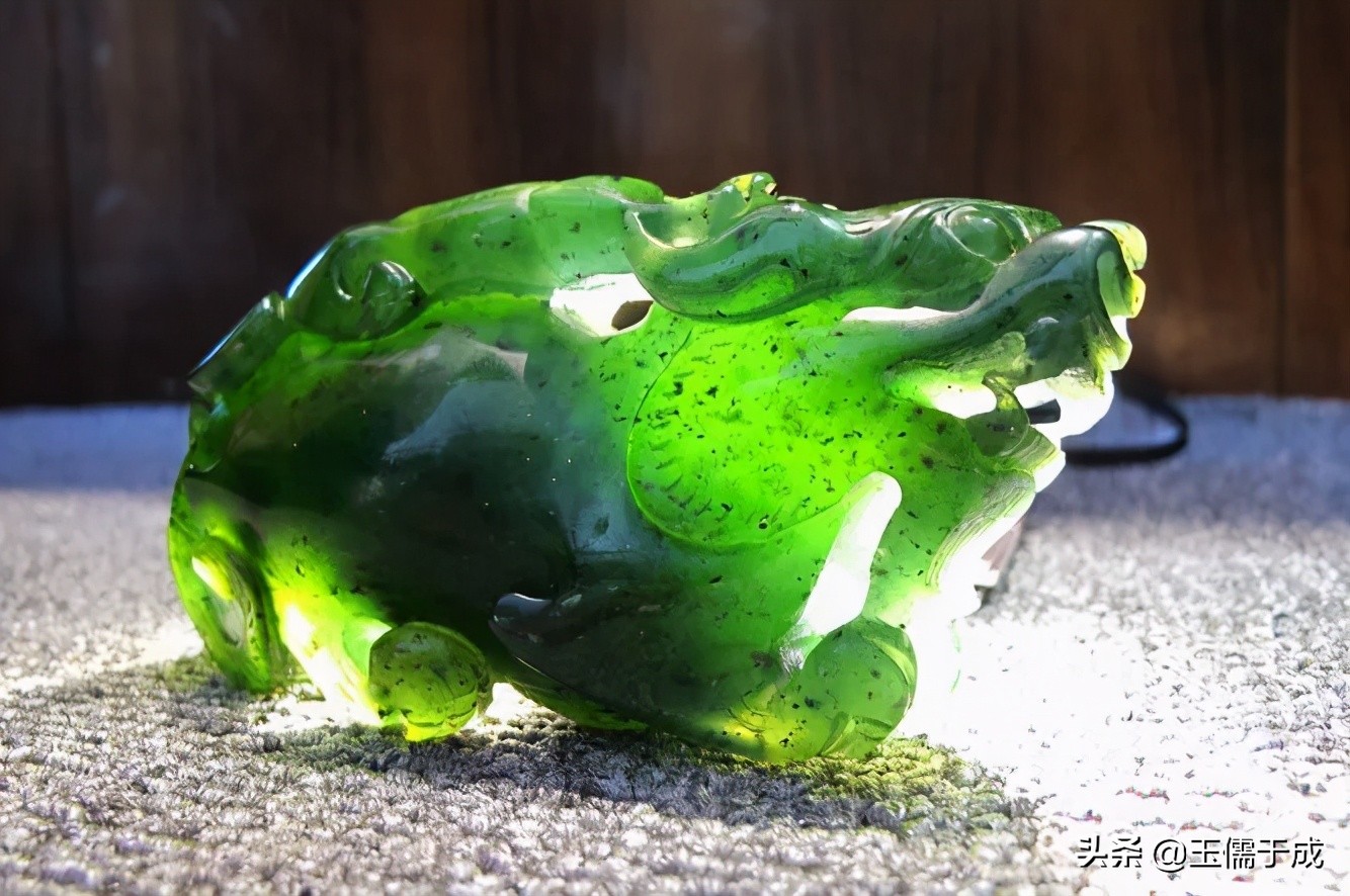 图解石英岩玉与翡翠的区别,石英岩玉和碳酸盐质玉哪个值钱