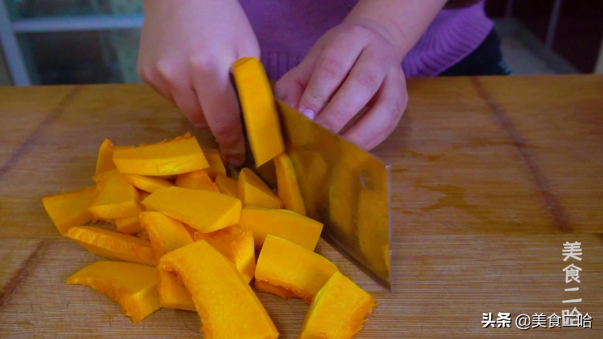 过年财神送来金元宝,过年送金元宝