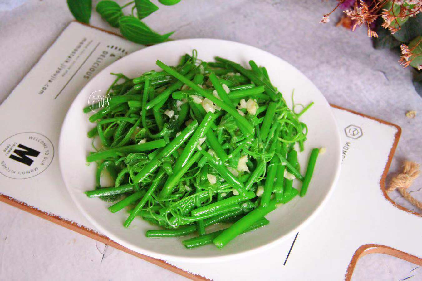 冬天多做此菜脆嫩香甜营养美味,此菜鲜嫩又脆爽