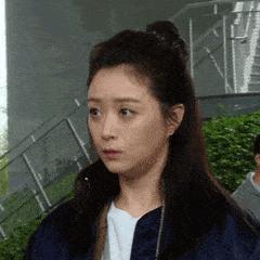 喉部发紧怎么解决,声音集中在喉头怎么改善