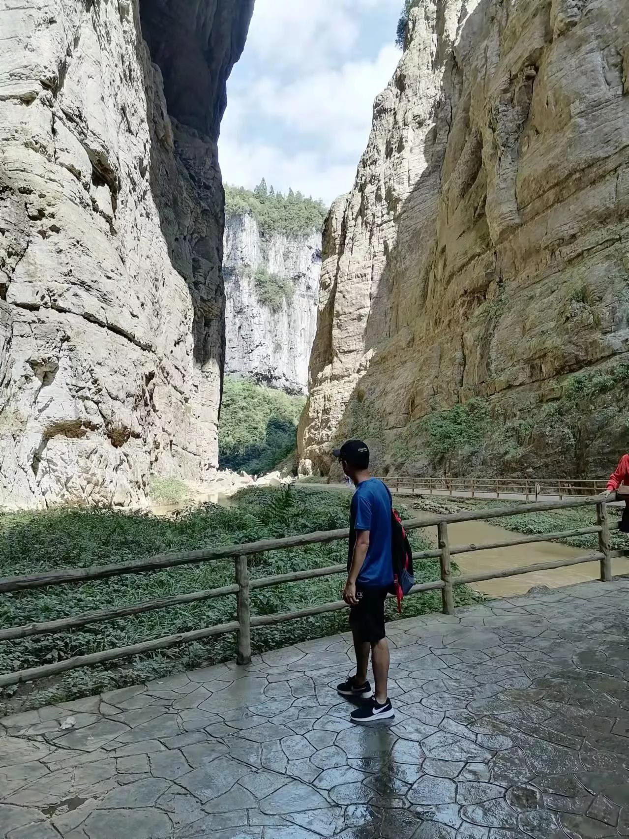 去重庆旅游武隆天坑,游重庆武隆天坑天生三桥