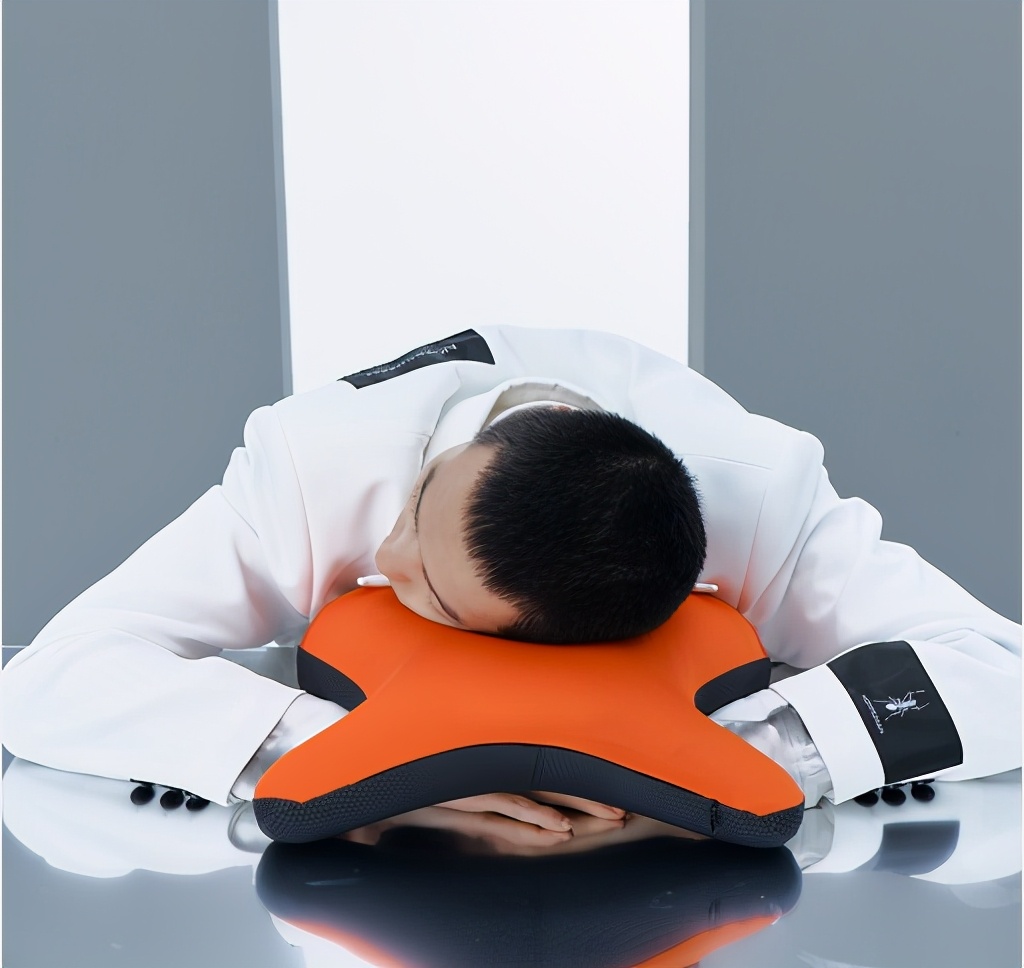 开箱测评：白卷Beguard多功能午睡趴枕，可靠、可抱、可枕