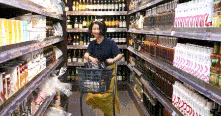 来大姨妈就想吃巧克力,来大姨妈之前疯狂想吃东西怎么办