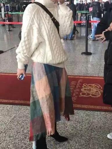 你穿的衣服这么土是大妈风吗,为啥我穿衣服总是那么土