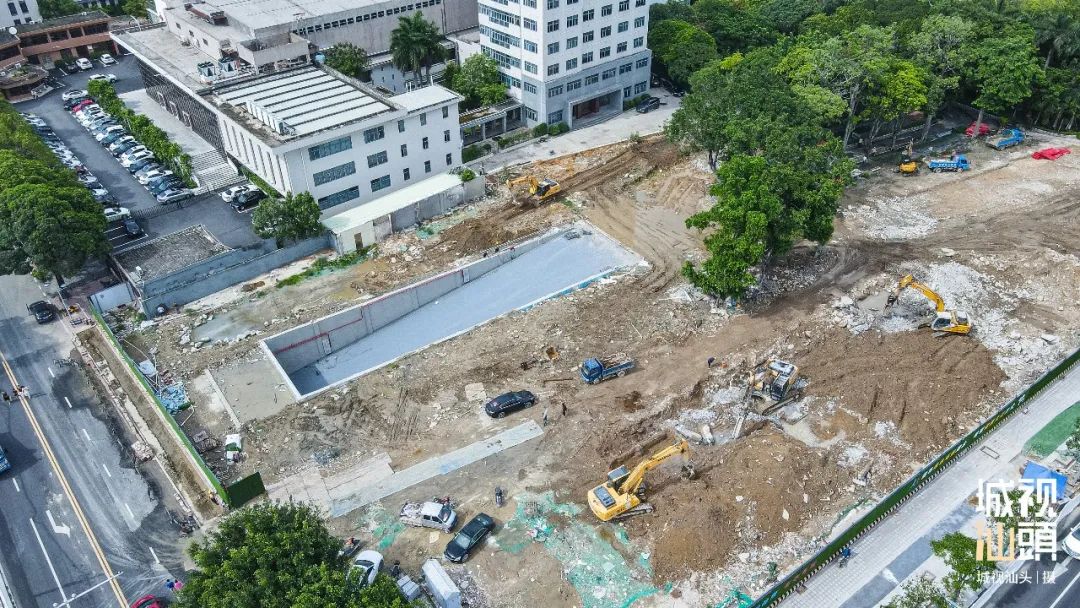 “水逐波跃”，海滨路上这座体育场馆芳容初显