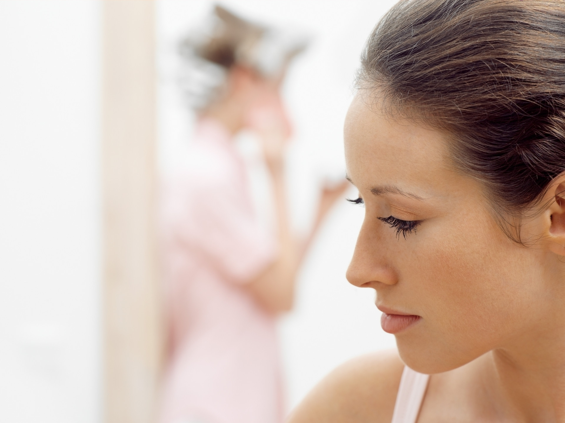 心理学:讨厌男人的冷*力暴**和回避问题?教你2招搞定他