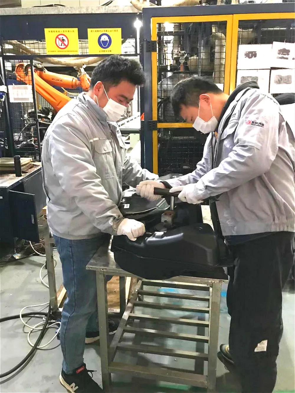 决战四季度铆足干劲全力冲刺,决战四季度打赢攻坚战