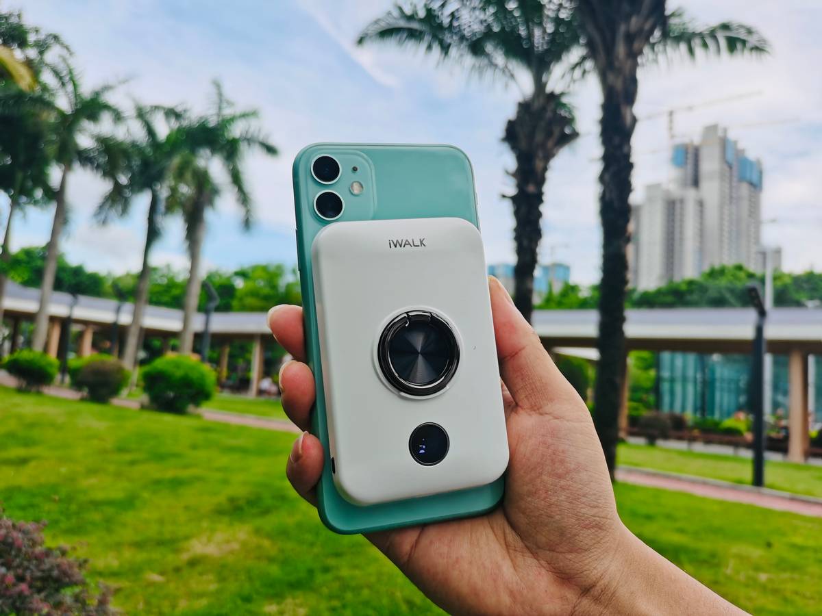 iwalk咔嗒宝评测,iwalk充电宝磁吸充电测试