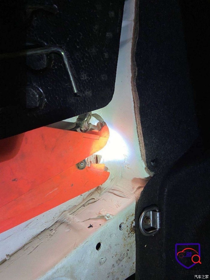 01年的雷克萨斯is200多少钱,2001年雷克萨斯is200