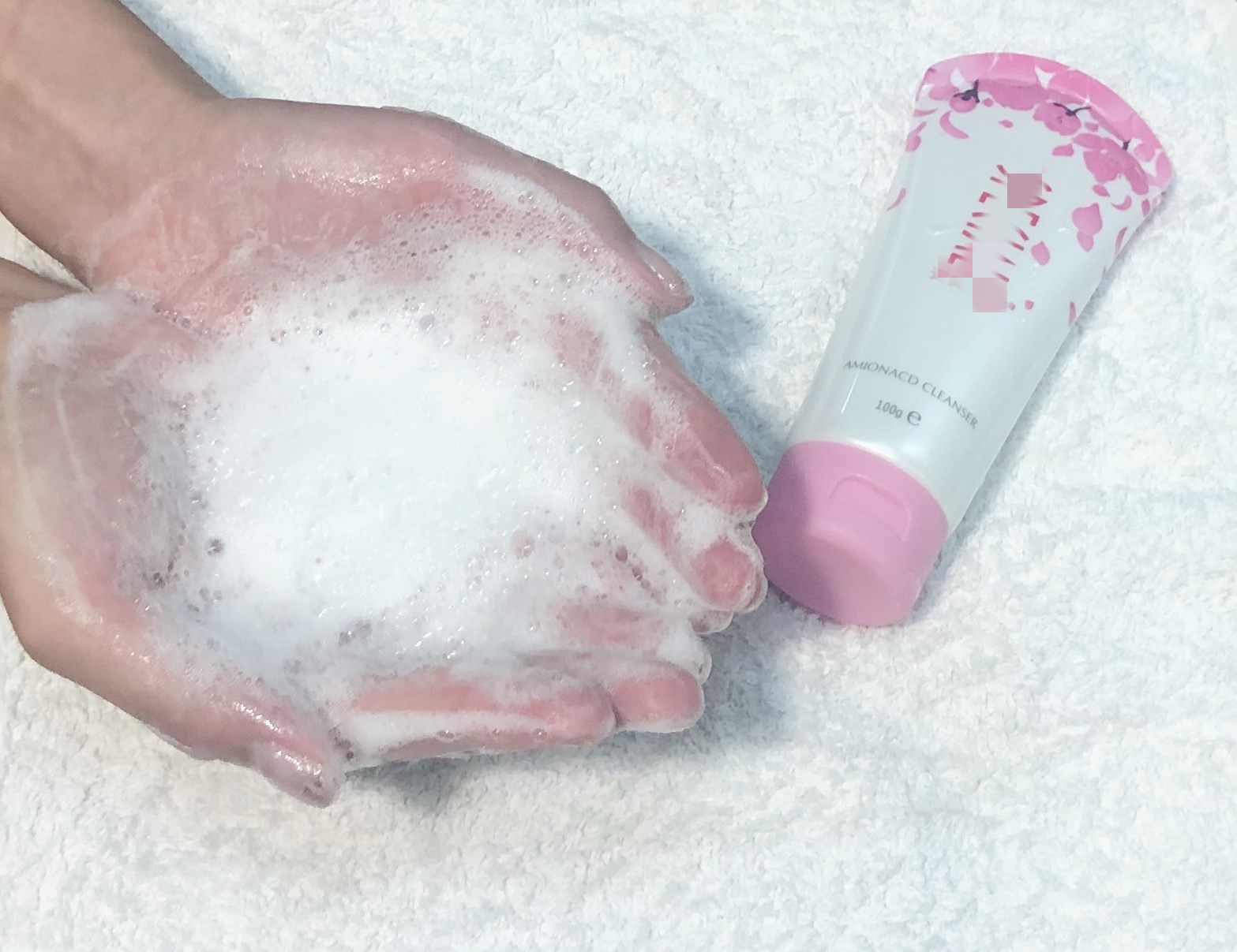 皮肤粗糙毛孔粗大饮食改善方法,皮肤粗糙毛孔粗大护肤面霜