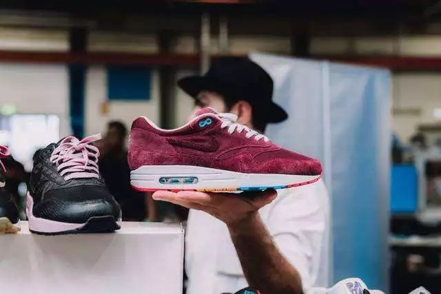 炒鞋诈骗案最新消息,95后炒鞋大佬诈骗百万获刑10年