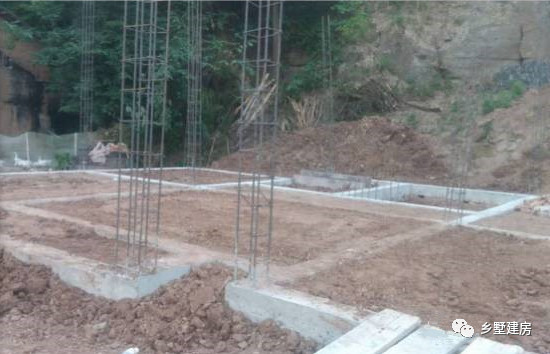 农村建房水泥c30还是c35,农村自建房混凝土c30和c40哪个好