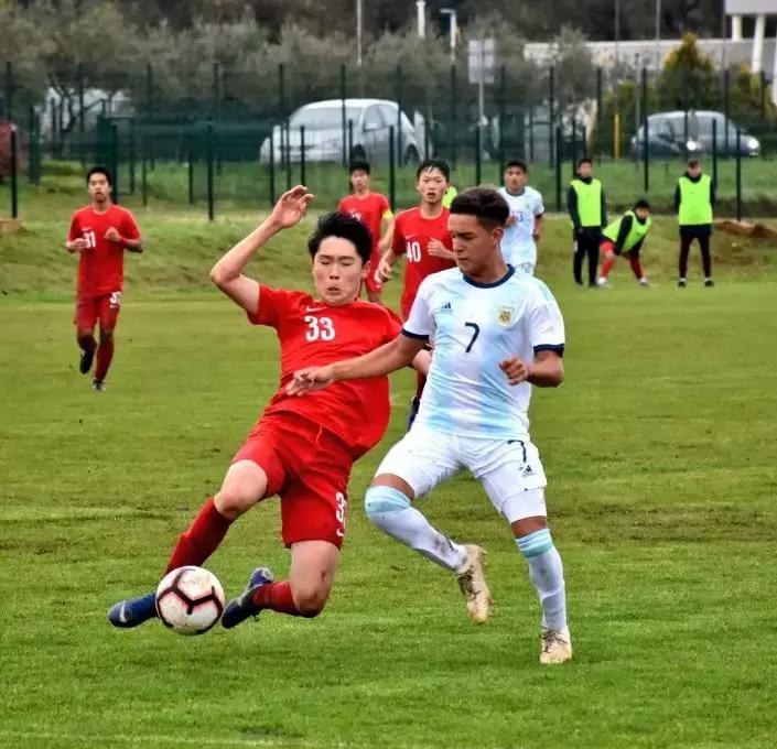 廉价冠军?揭秘U15国少不为人知的坎坷