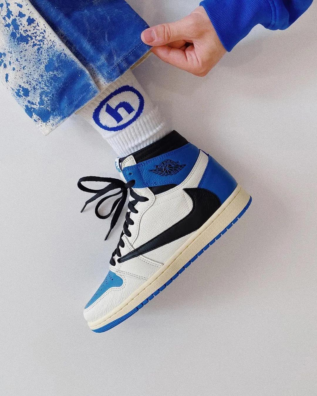 闪电倒钩鞋高帮,闪电倒钩的鞋一双多少钱