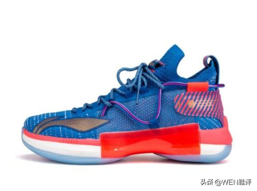 致敬粉丝！鞋面、中底再升级，库里7*开代**箱解读，你觉得如何？
